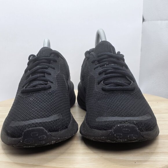 Womens Size 8 - Nike Revolution 7 Triple Black Running Casual Shoes Sneakers - Picture 2 of 9